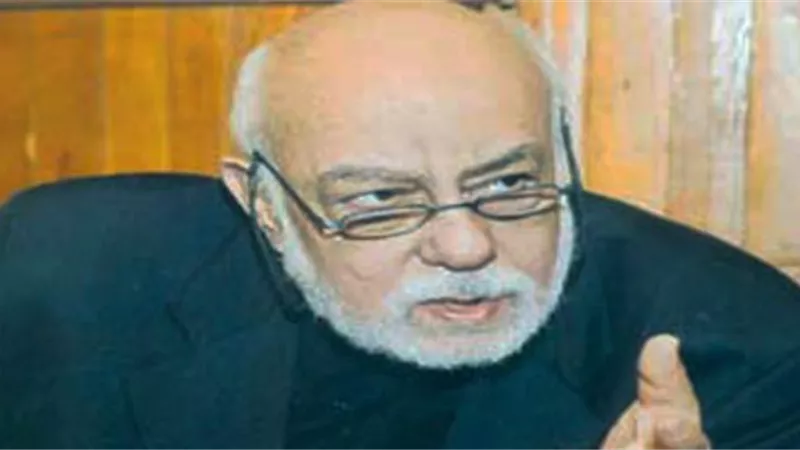 وفاة الشاعر شوقي حجاب عن عمر ناهز 77 عاماً