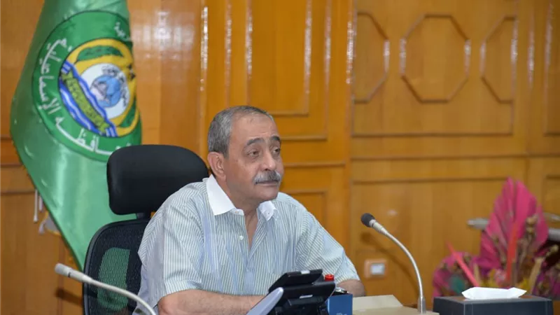 رفع الإشغالات وغلق المنشآت المخالفة في حي ثان الإسماعيلية