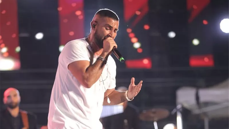 محمد فودة عضو مجلس أمناء جامعة مصر للعلوم والتكنولوجيا: أحمد سعد أقوى صوت فى مصر.. وأغانيه تحقق أعلى نسب مشاهدة