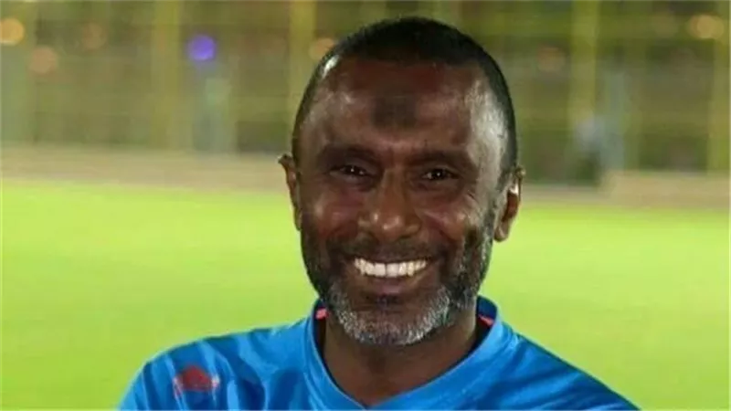أحمد الكاس: أطالب جماهير المصر بمساندة الفريق