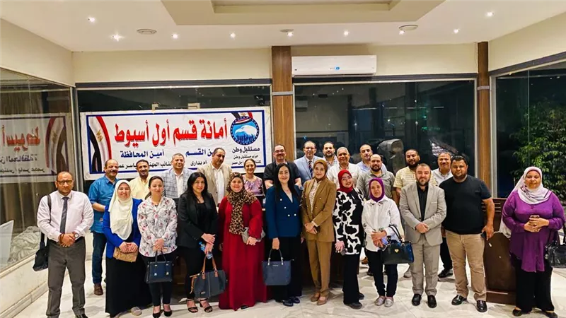 مستقبل وطن اول أسيوط يعقد لقاء أسبوعي بمقره لتلقى الشكاوى
