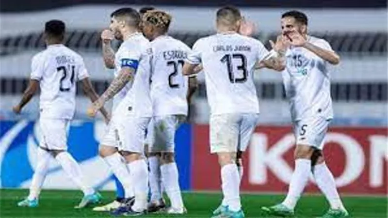 منافس الزمالك بالبطولة العربية.. الشباب يعلن التعاقد مع مدرب جديد