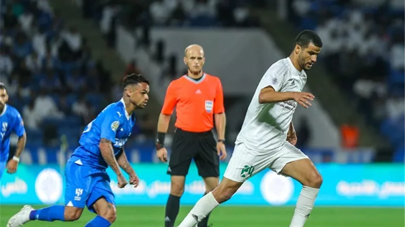 الهلال السعودي يتعادل مع أهلي طرابلس في مستهل مشواره العربي