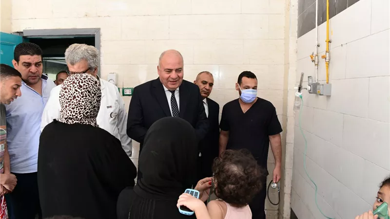 خروج جميع المصابين فى واقعة تسريب غاز الكلور من مستشفي قنا العام