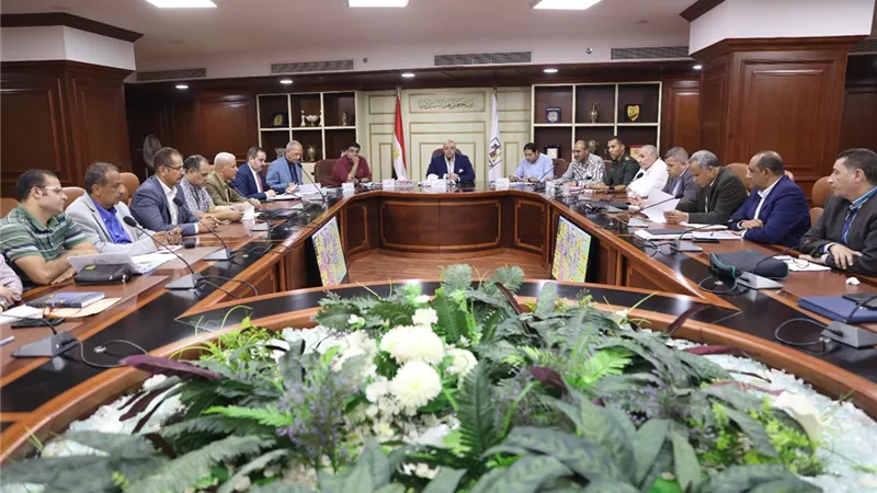 قبول 9 تظلمات والموافقة على 53 طلب تقنين جديد للاراضى ببنى سويف