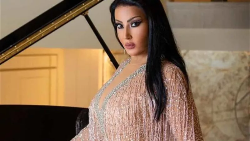 سمية الخشاب ترقص وتغني .. والجمهور: نفس طريقة محمد رمضان