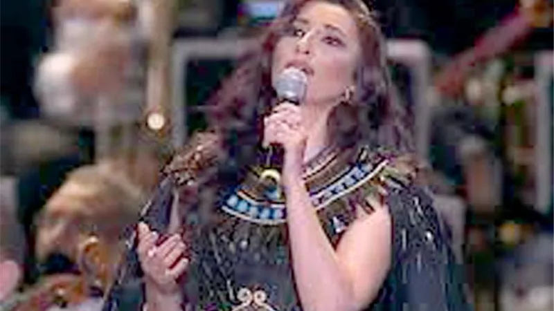 أميرة سليم تعيد إحياء 