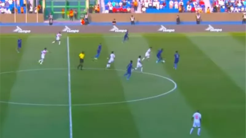 شاهد .. اتحاد المنستيرى يهدر هدفا محققا .. العارضة تنقذ الزمالك