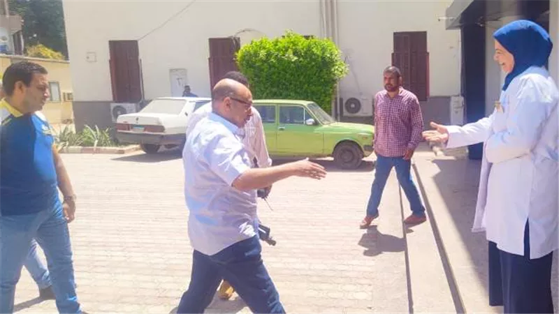 محافظ أسيوط يعلن نقل بعض مرضى العناية الى مستشفى الايمان