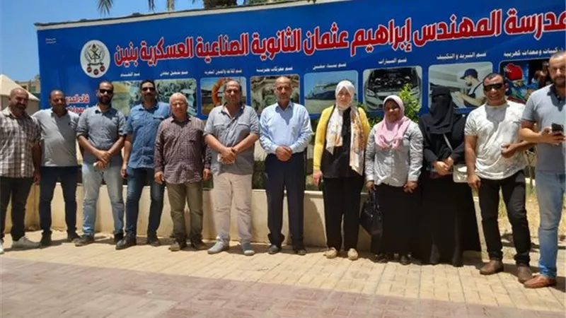 لجنة هندسة القناة تزور المدارس الفنية بالإسماعيلية..صور