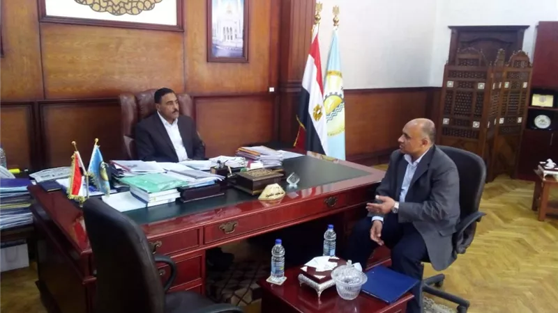حزمة إجراءات لاستيعاب كثافات الطلاب بالمدارس الرسمية لغات بمطروح