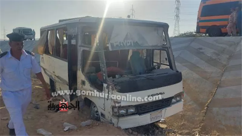 إصابة 26 عامل فى حادث أنقلاب أتوبيس بطريق السويس السخنة