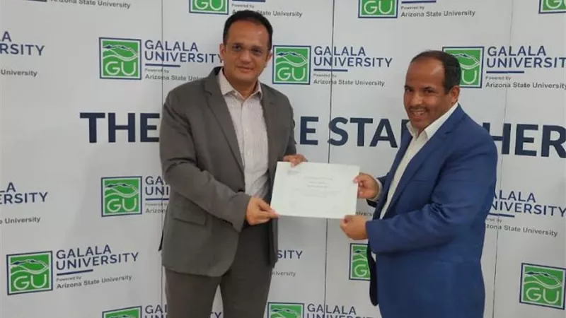 جامعة الجلالة تكرم الزميل صابر الجندي مدير مكتب الجمهورية
