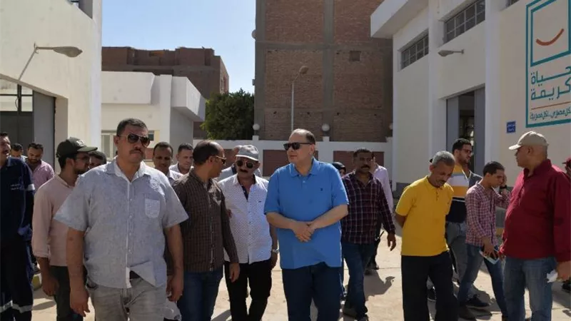 محافظ أسيوط يتفقد أعمال إنشاء مجمع خدمات المواطنين