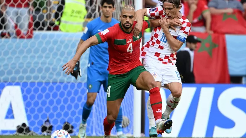 مانشستر يونايتد يرصد 30 مليون يورو لضم نجم منتخب المغرب