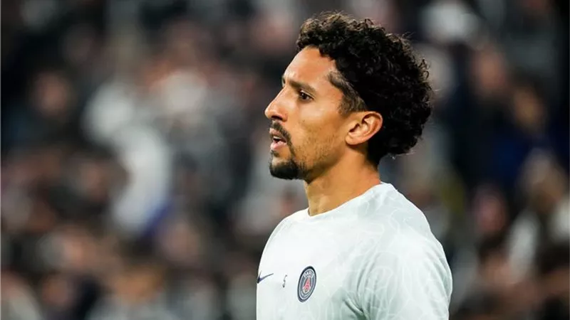 مدافع باريس سان جيرمان مطلوب في النصر السعودي واللاعب يحدد موقفه