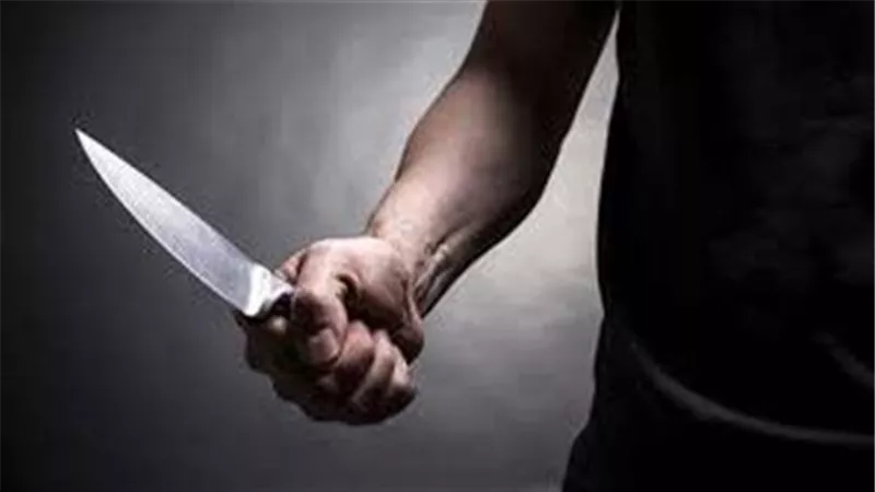 بسبب 100 جنيه.. قتل صديقة بـ4 طعنات فى التجمع