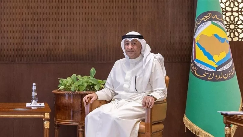 أمين مجلس التعاون الخليجي يدين تفجير منطقة بأجور بباكستان
