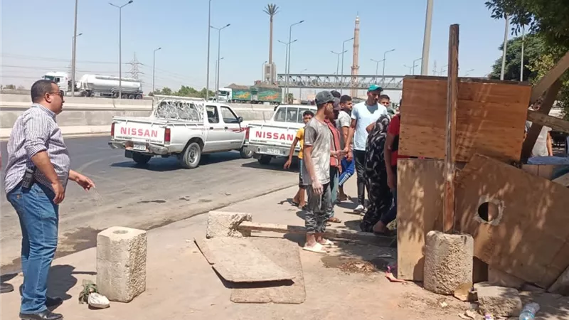 رئيس جهاز مدينة ٦ أكتوبر:رفع إشغالات الباعة الجائلين بالحي السادس
