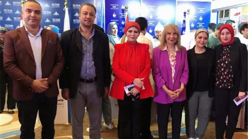 إقبال على جناح جامعة بنها الأهلية بمعرض 
