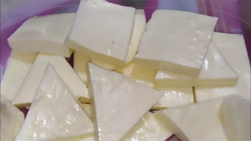 بخطوات بسيطة..طريقة عمل الجبنة المثلثات مثل الجاهزة