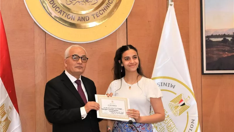 ننشر بالصور والأسماء أوائل الثانوية العامة 2023 بجميع الشعب