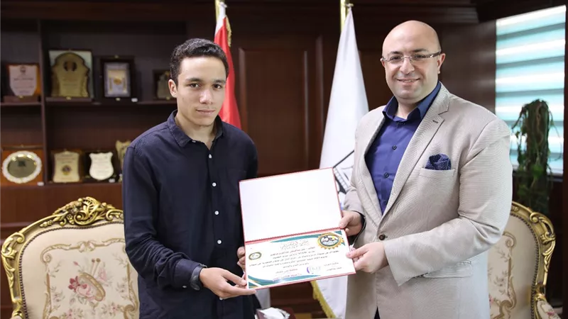 محافظ بنى سويف يكرم أول وثالث الجمهوريه فى الثانويه العامه