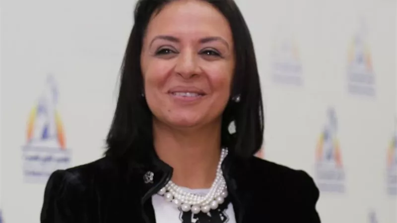 مايا مرسي تدعو السيدات للمشاركة في 