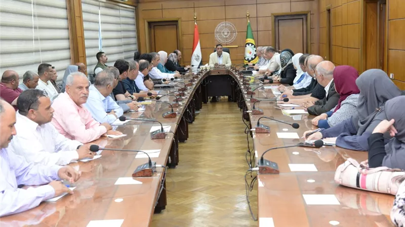 اجتماع عاجل للإطاحة بفساد الإدارات الهندسية والتخطيط بالدقهلية