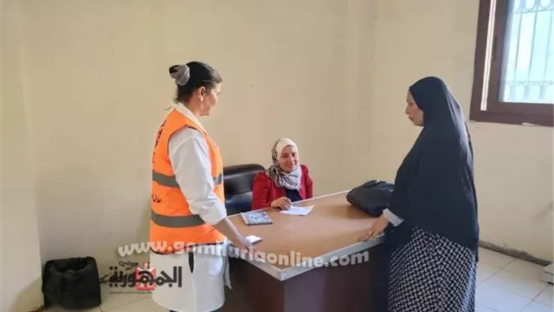 الكشف علي ١٨٦ حالة في قافلة 