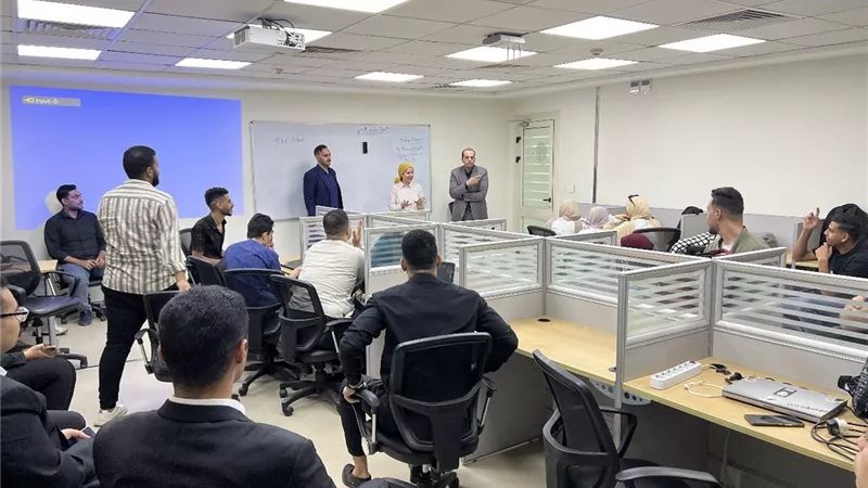 700 متدرب بمعهد ITI بجامعة القناة ضمن منح التدريب الصيفي