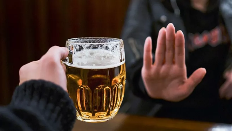 ظهور خطر جديد عند تناول الكحول يوميا
