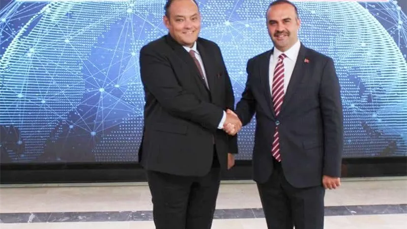 بحث إنشاء منطقة صناعية تركية في مصر وتوطين صناعة السيارات
