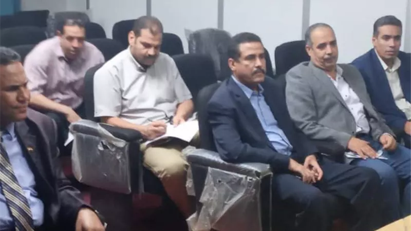 وكيل التعليم بسوهاج يتابع تنفيذ خطة المديرية لترشيد الطاقة