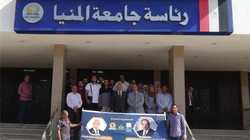 قافلة جامعة المنيا توقع الكشف الطبي على 345 حالة بقرية الجهاد