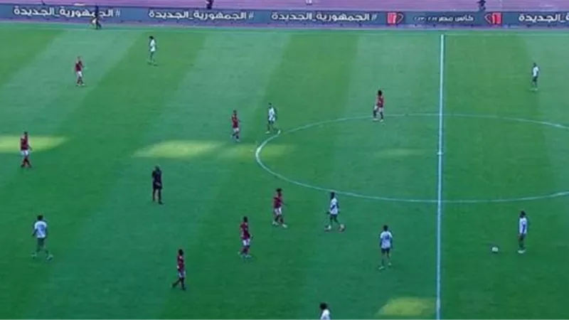 نصف ساعة .. التعادل السلبي مستمر بين الأهلي والمصري