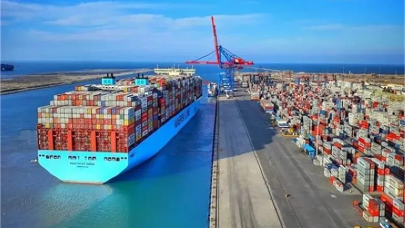 مصر على خريطة التجارة العالمية بعد تطوير قناة السويس