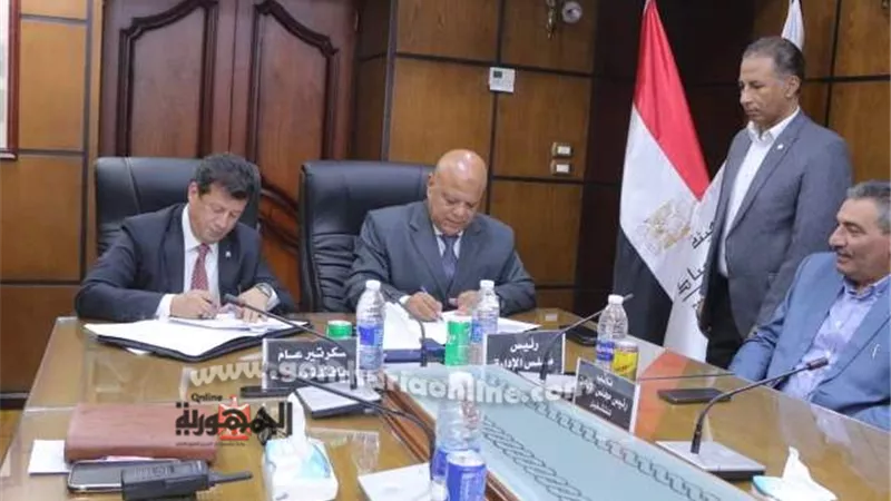 بروتوكول تعاون بين ميناء دمياط والمحافظة