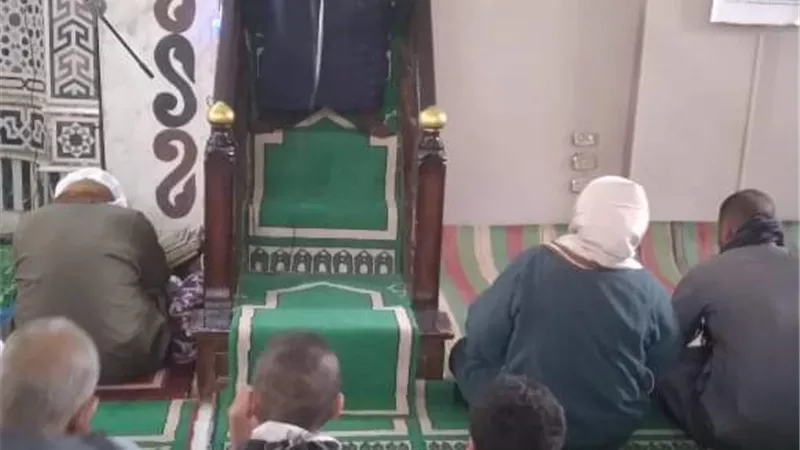 خريجي الأزهر يؤدون خطبة الجمعة بمساجد محافظة المنيا