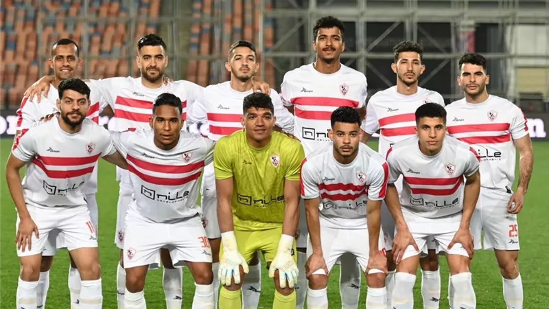 نجم الزمالك بملابس الاحرام أثناء العمرة - شاهد