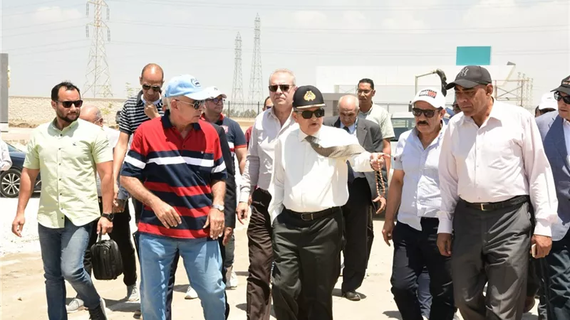 الفريق أسامة ربيع: بدء زراعة الدنيس.و الجمبري بالأحواض