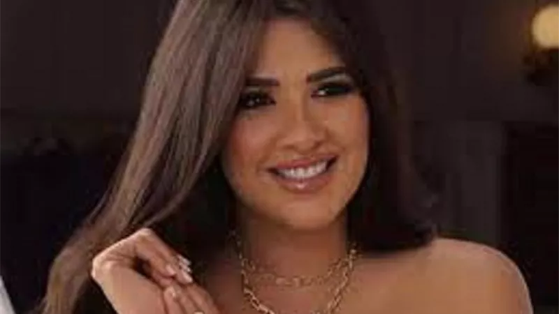 اطلالة ياسمين عبدالعزيز تجذب جمهورها فى أحدث ظهور