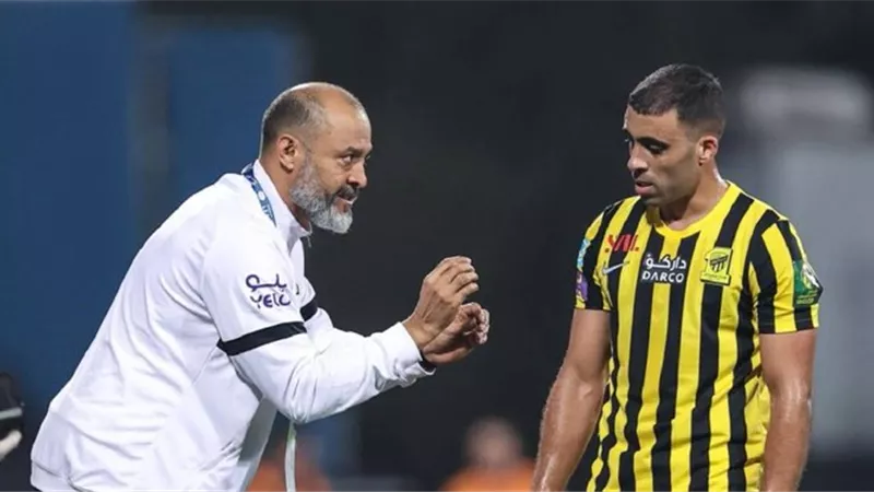 مدرب اتحاد جدة عن استبعاد عبد الرزاق حمد الله : شأن داخلي