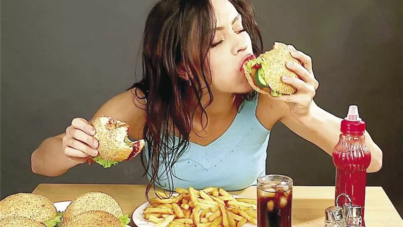احذر من تناول الاكل بسرعه!
