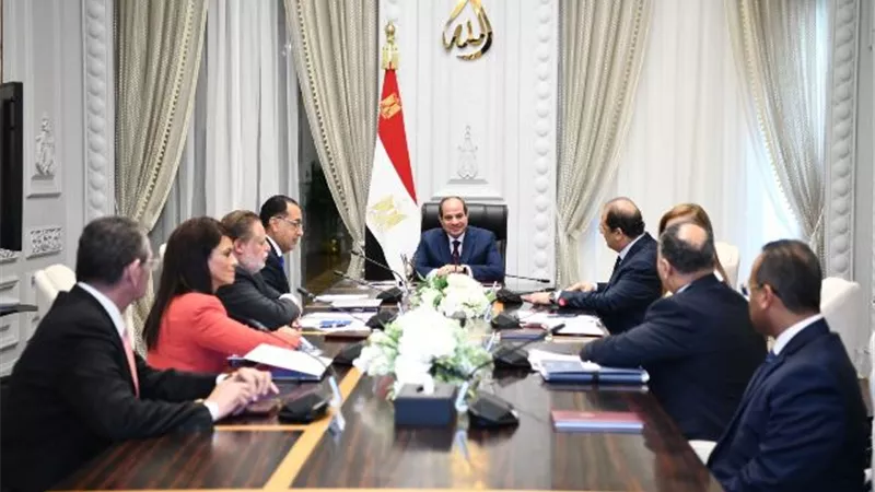 الرئيس السيسي يعقد اجتماعًا لاستعراض مؤشرات الاقتصاد المصري