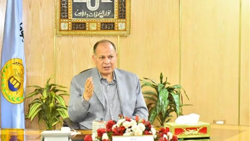 محافظ أسيوط يعلن عن عقد جلسة تشاور مجتمعي لتقييم الأثر البيئي