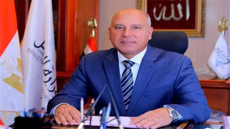 وزير النقل يوجه بتسليم من يلقى القمامة على الطريق الدائري للنيابة