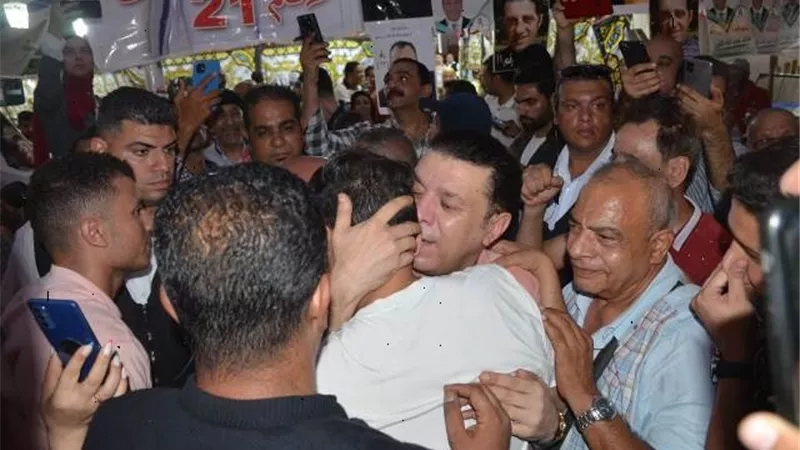 ناقدة فنية : أتمني تعميم التصويت الالكتروني فى كل النقابات