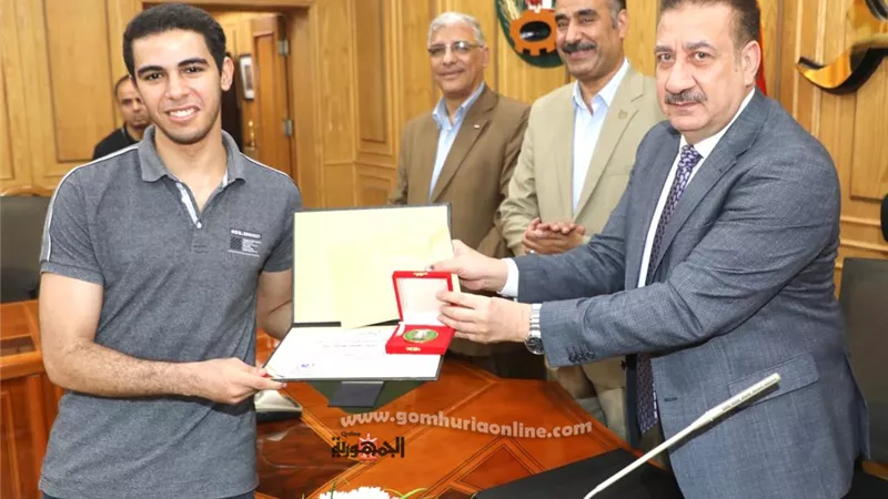 محافظ المنوفية يكرم أوائل الثانوية العامة والأزهرية والدبلومات