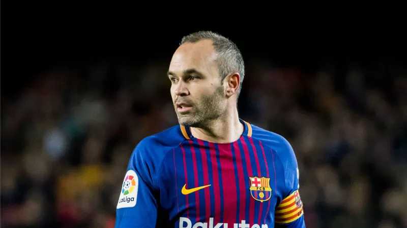 نجم برشلونة السابق ينضم إلى الدورى الاماراتى